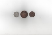 старые монеты 5 копеек,  3 копейки и один полтинник из серебра.